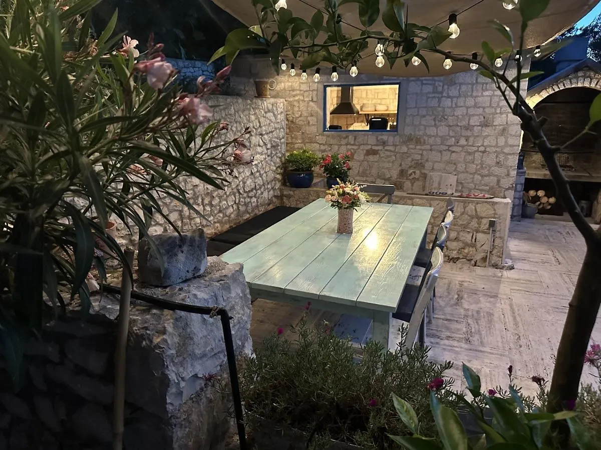 Romantic Villa By The Sea With Panoramatic View Donji Okrug