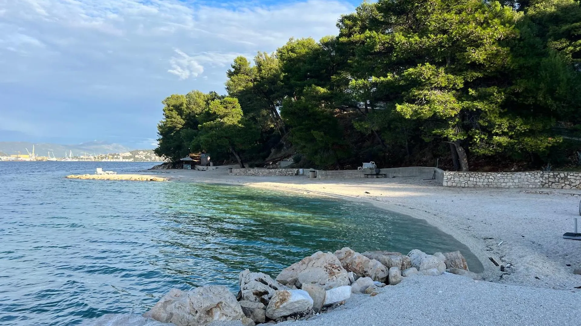 Holiday home Romantic Villa By The Sea With Panoramatic View Donji Okrug  Croatia