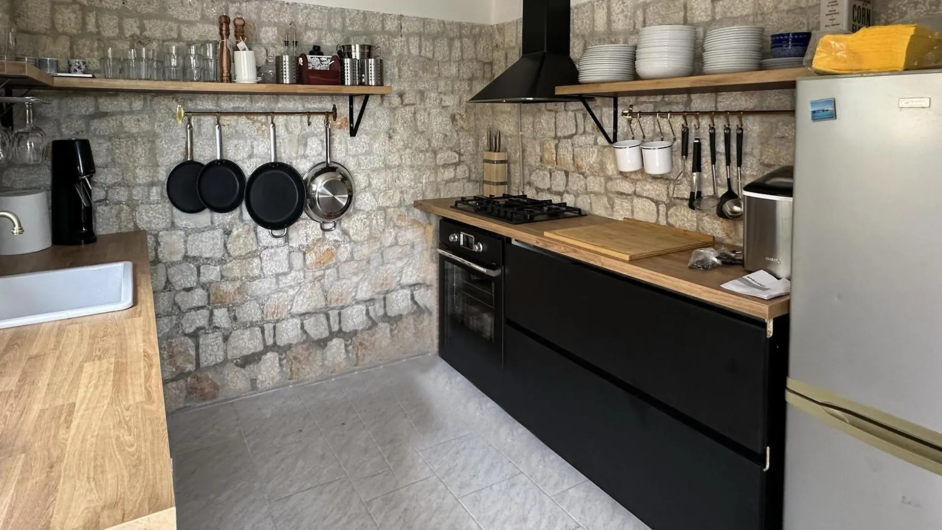 Holiday home Romantic Villa By The Sea With Panoramatic View Donji Okrug  Croatia