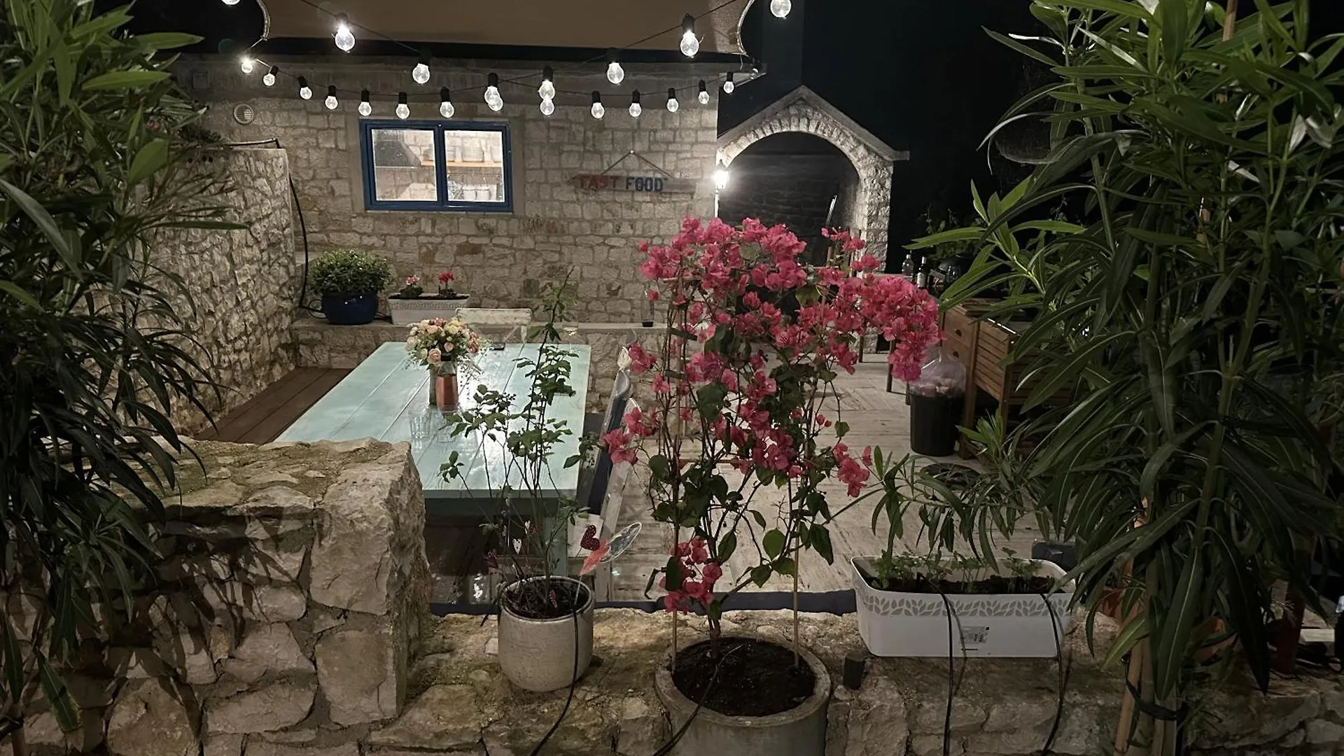 Romantic Villa By The Sea With Panoramatic View Donji Okrug  0*, Donji Okrug (Ciovo) Croatia