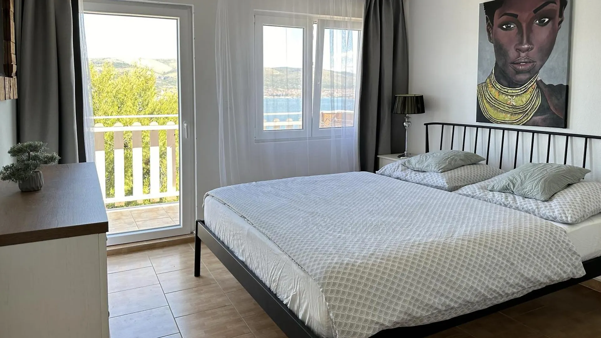 Romantic Villa By The Sea With Panoramatic View Donji Okrug  Holiday home Donji Okrug (Ciovo)